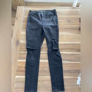 Black Old Navy Rockstar Super Skinny High Rise Jeans Size 6